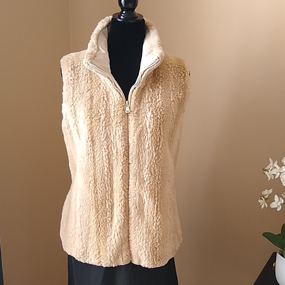 KRISTEN BLAKE Cream Color Reversible Faux Fur Vest - Picture 2 of 11